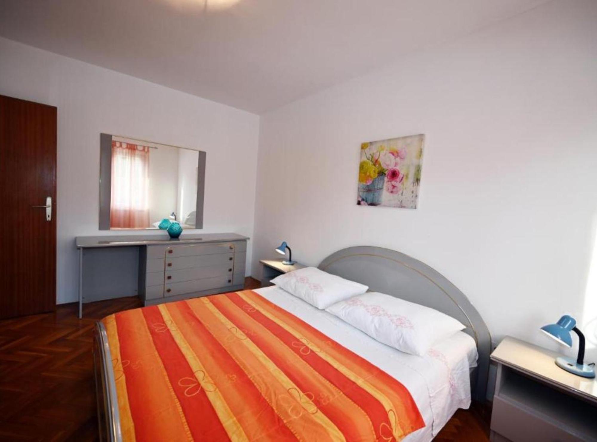 Apartments Mihovilovic - 50 M From Beach スラティネ エクステリア 写真