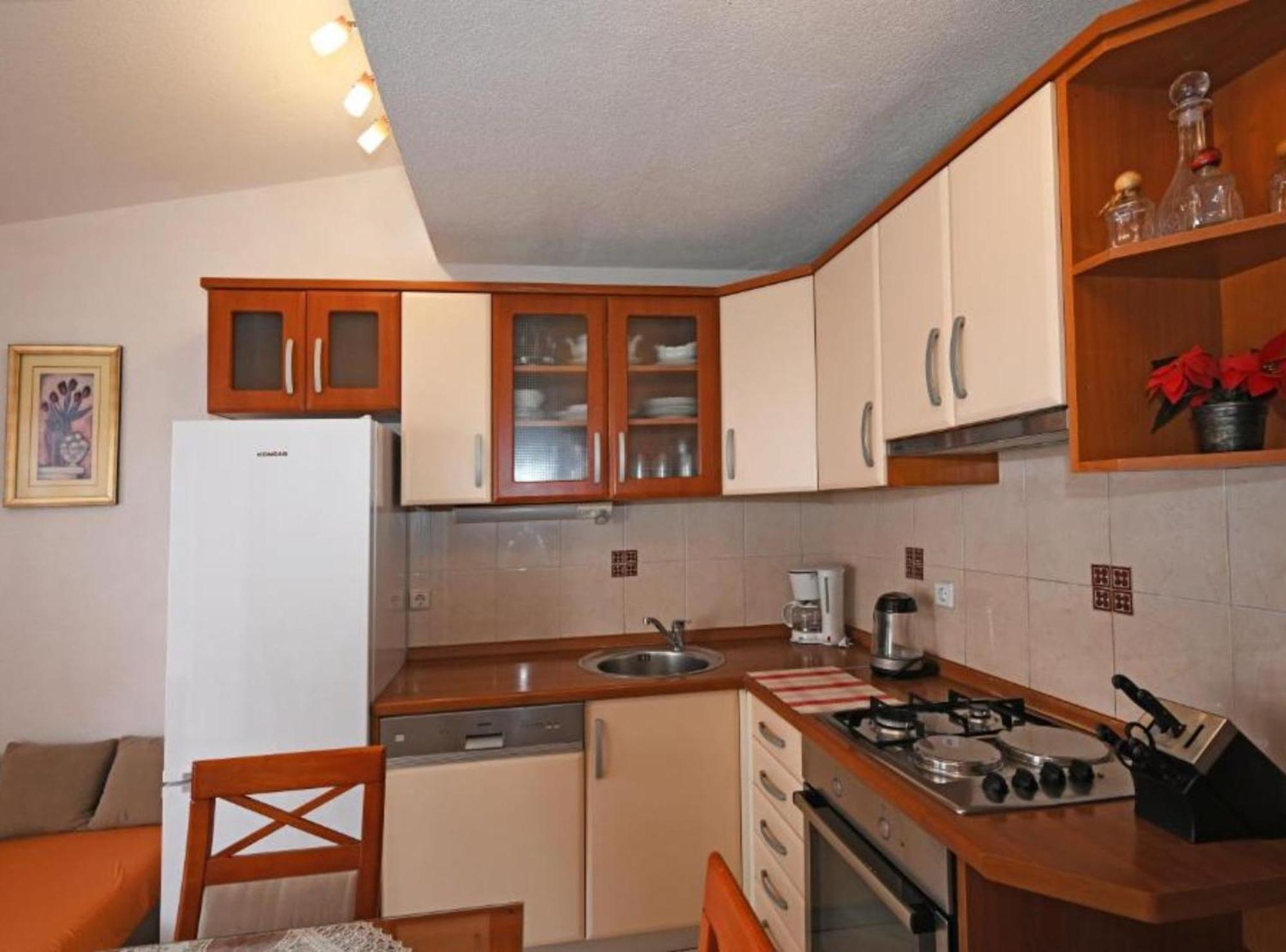 Apartments Mihovilovic - 50 M From Beach スラティネ エクステリア 写真