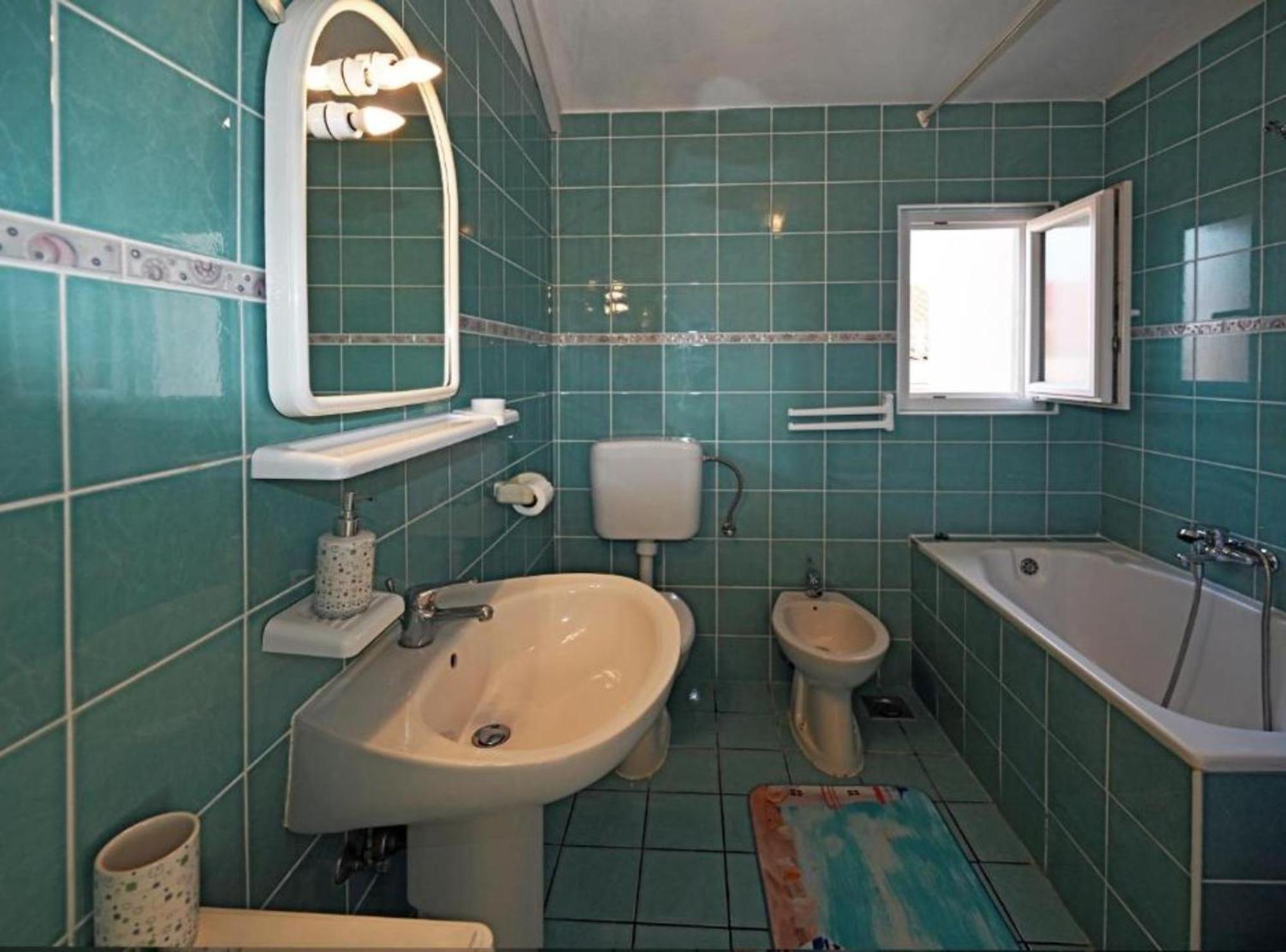 Apartments Mihovilovic - 50 M From Beach スラティネ エクステリア 写真