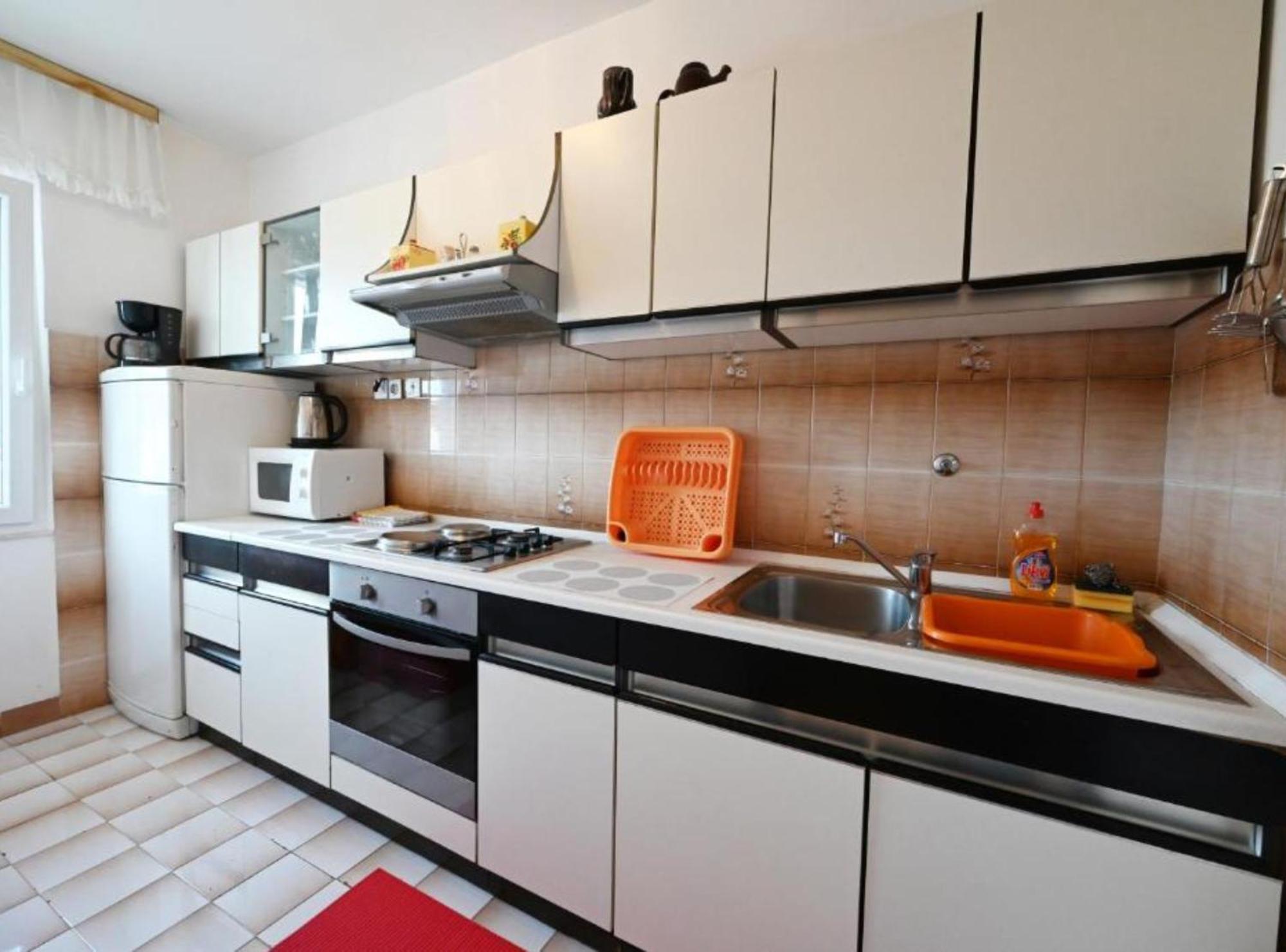 Apartments Mihovilovic - 50 M From Beach スラティネ エクステリア 写真