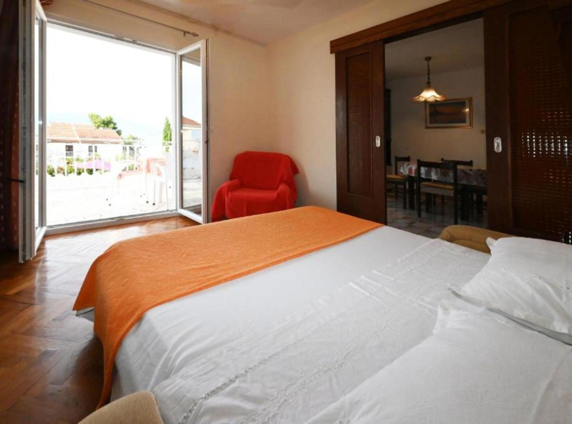 Apartments Mihovilovic - 50 M From Beach スラティネ エクステリア 写真